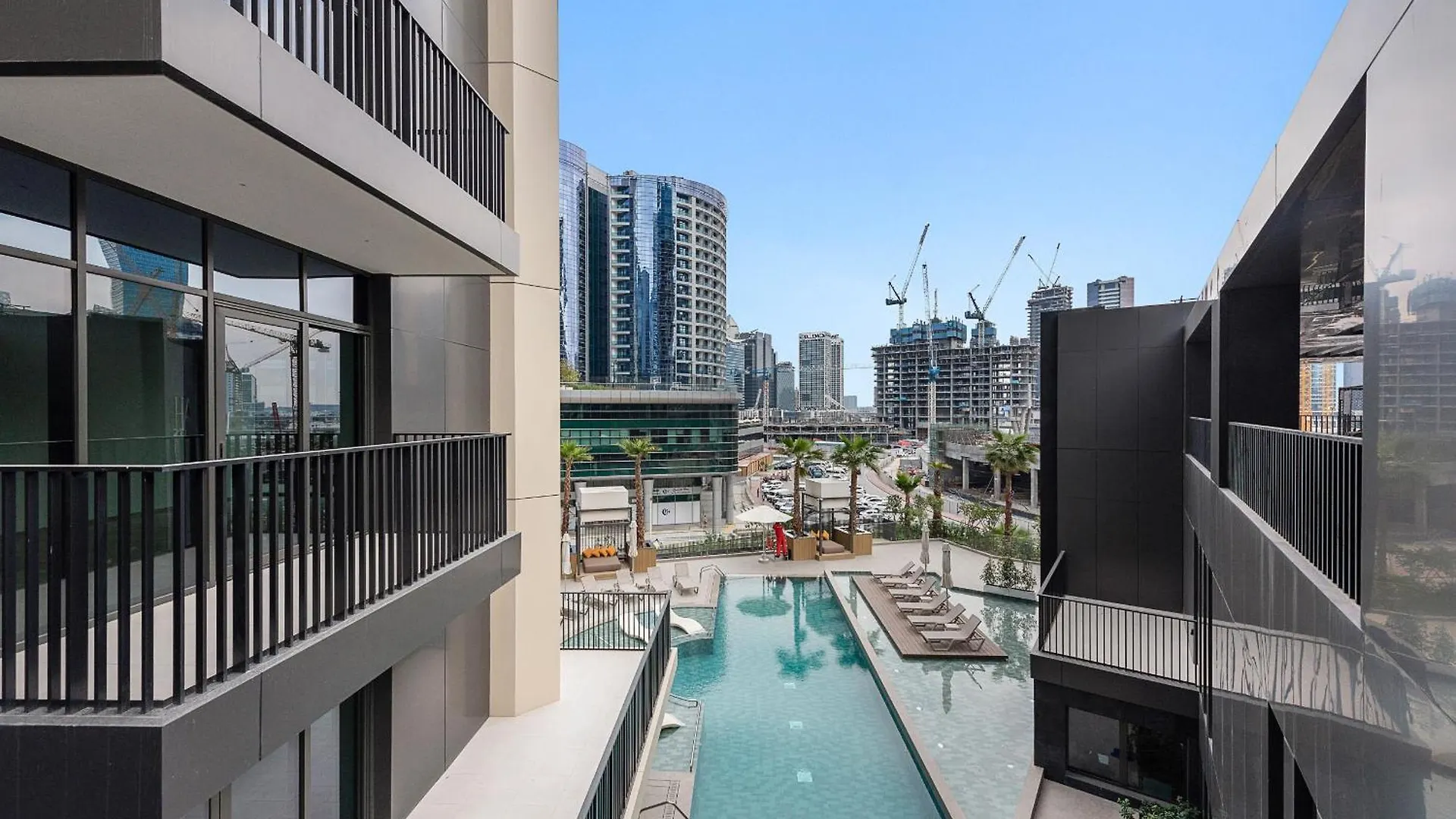 Vayk - Stylish Brand New 1 Bd With Terrace In Business Bay Διαμέρισμα Ντουμπάι 0*,  Ηνωμένα Αραβικά Εμιράτα